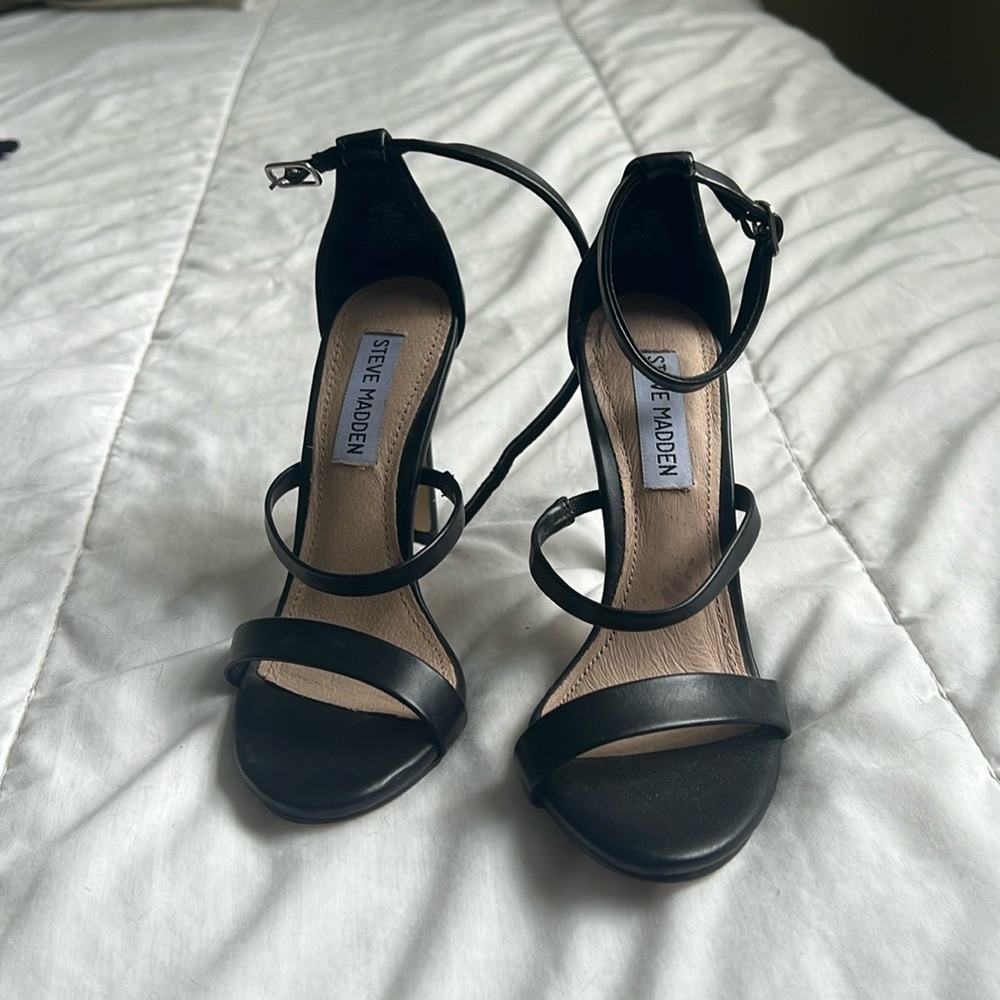 Steve madden black heels